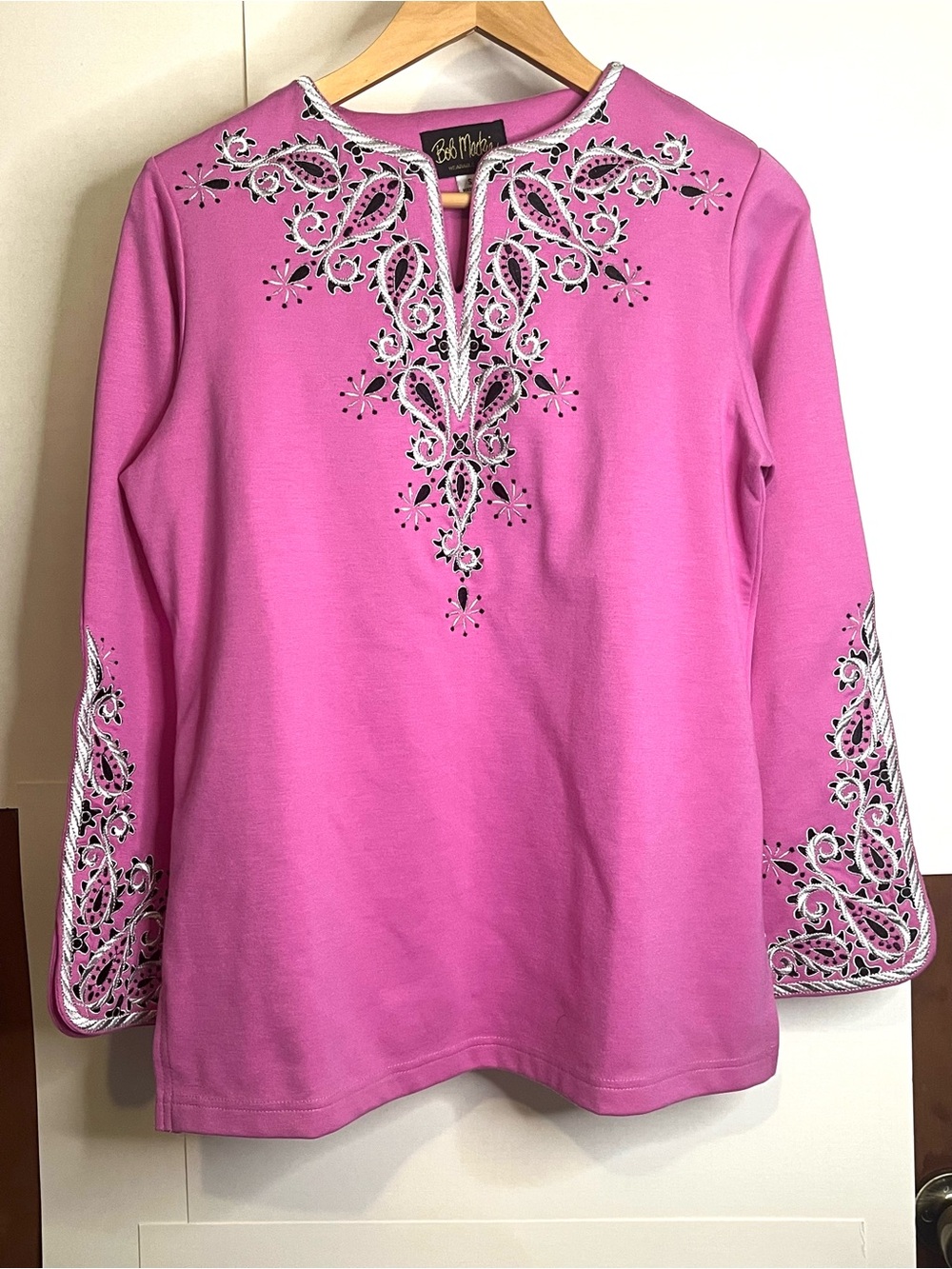 NWT Bob Mackie Wearable Art Women’s Small Pink Embroidered Tunic Top QVC